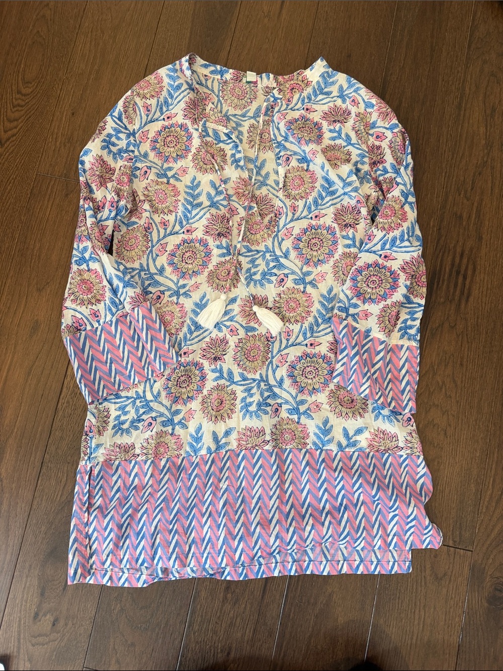 J. Crew Pink & Blue Floral Tassel Tunic Top Size Small - C11-720